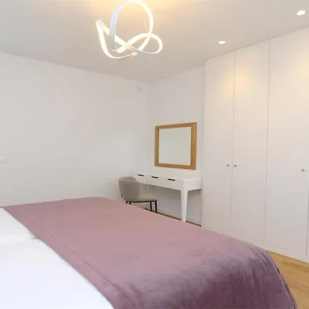 Sadler- Clever Details, Vilamoura, Sleeps 6, Luxury, Walking Distance (adults Only) Vilamoura